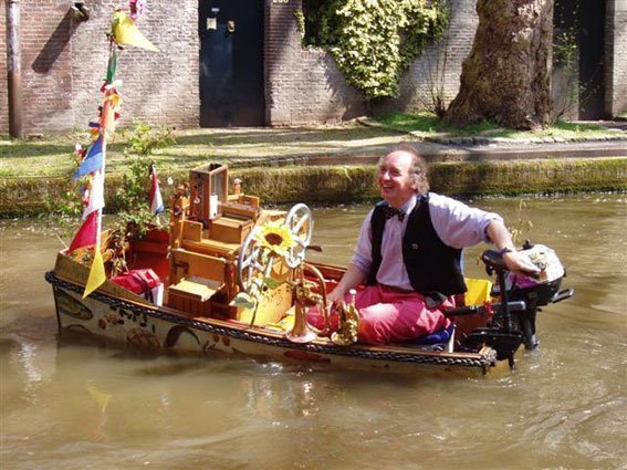 Serenade aan de Wal | Artiest huren bij Swinging.nl